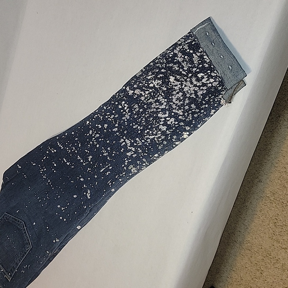 Level 99 Metallic Sprayed Paint Mid Rise Jeans - Picture 5 of 6